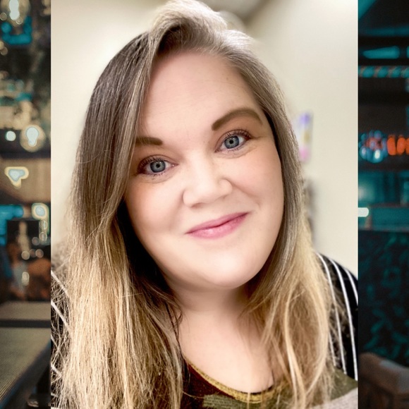 Meet your Posher, Renee - Picture 2 of 4